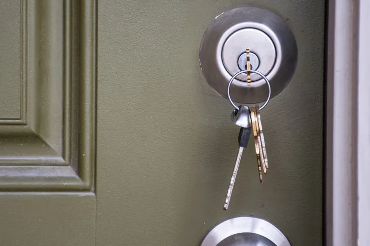 Factors to Consider When Choosing a Locksmith